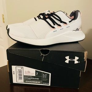 Under Armour Women's UA Charged Breathe FN Print Size 7